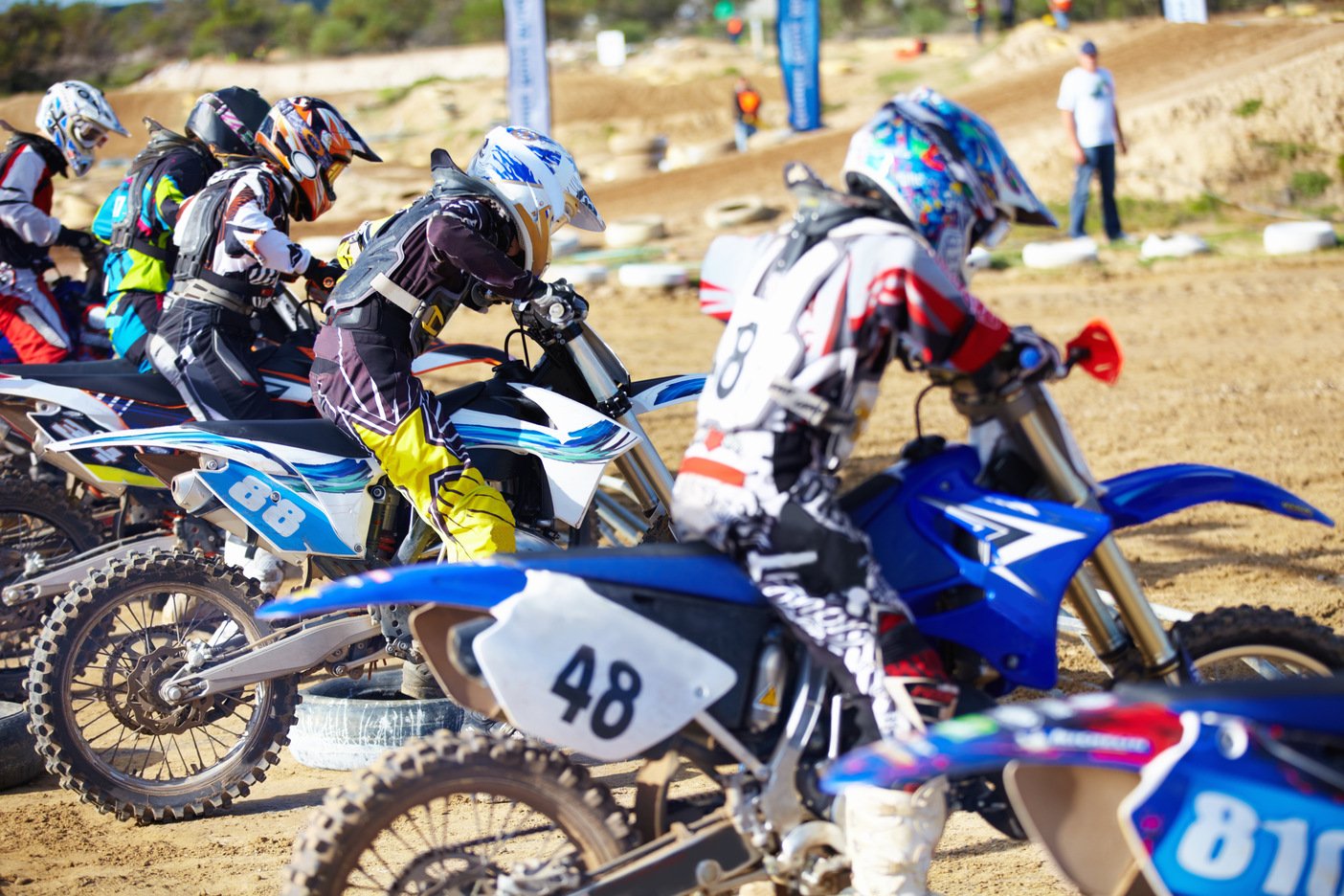 largada temporada motocross racer