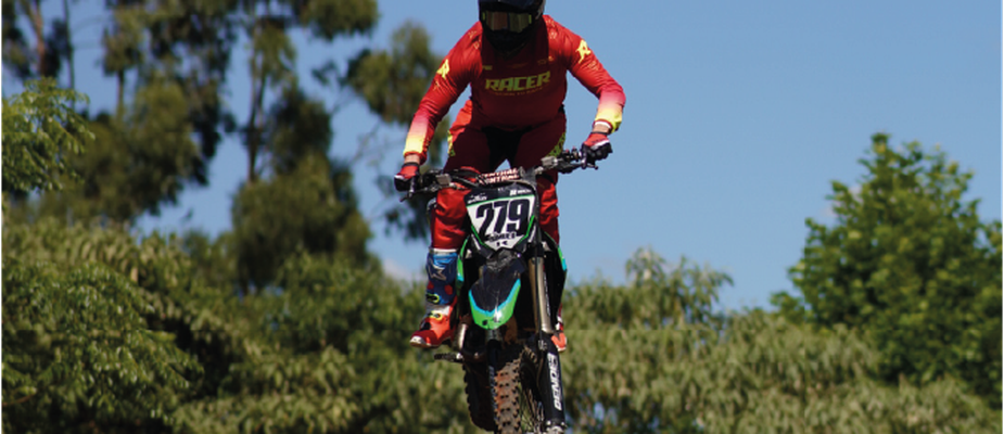 Como escolher equipamentos de motocross e trilha: o guia definitivo para quem não aceita o básico Como escolher equipamentos de motocross e trilha: o guia definitivo para quem não aceita o básico