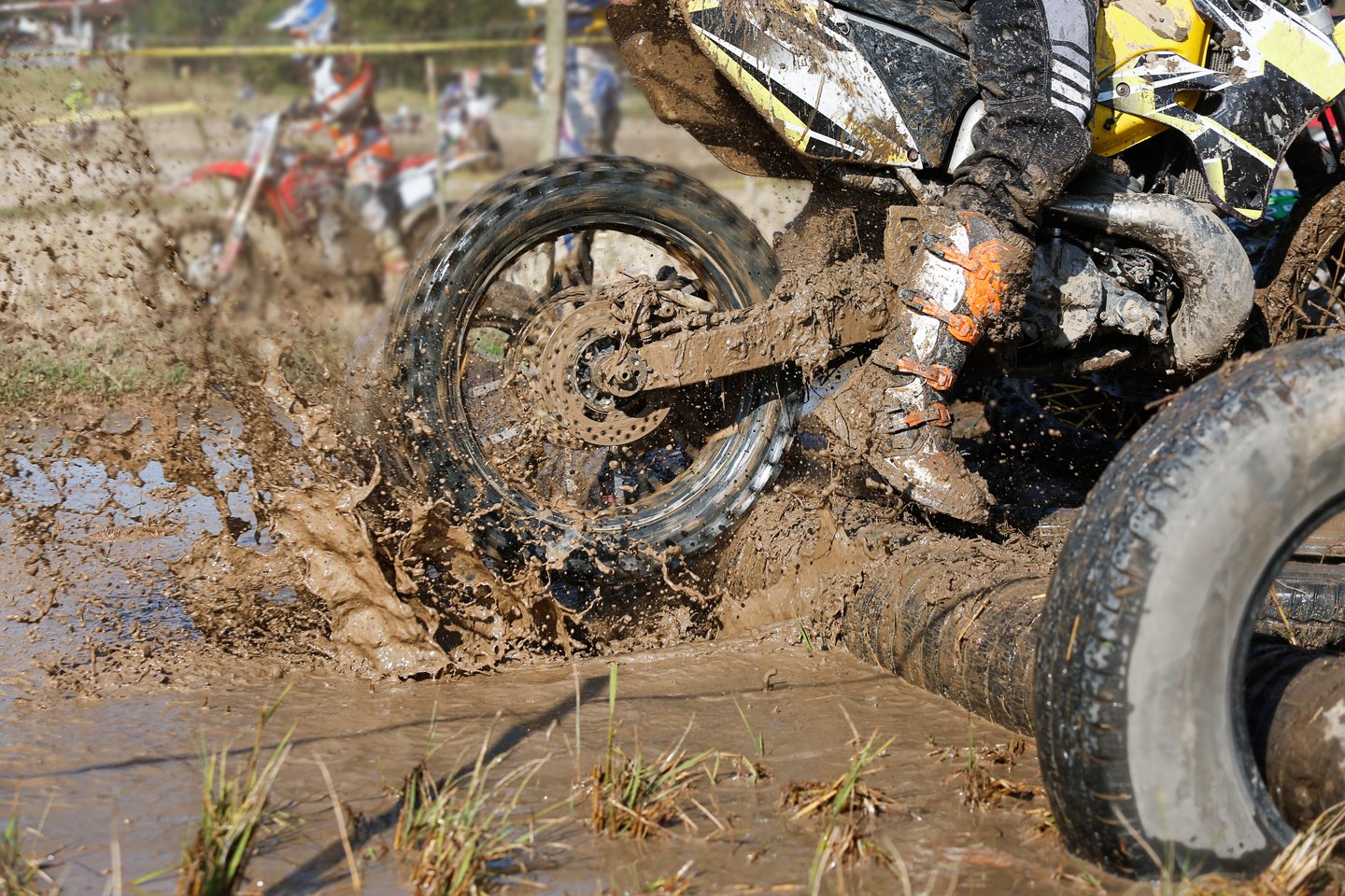 motocros vs enduro racer